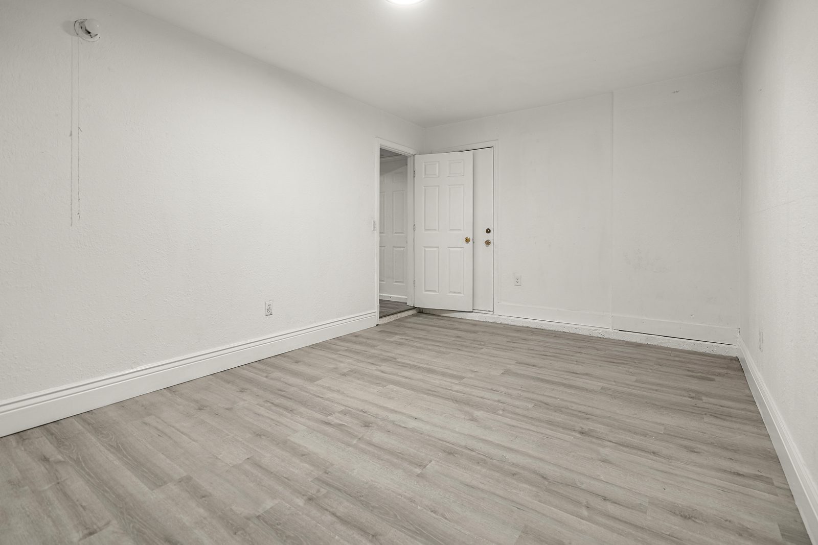Lower unit · bonus room