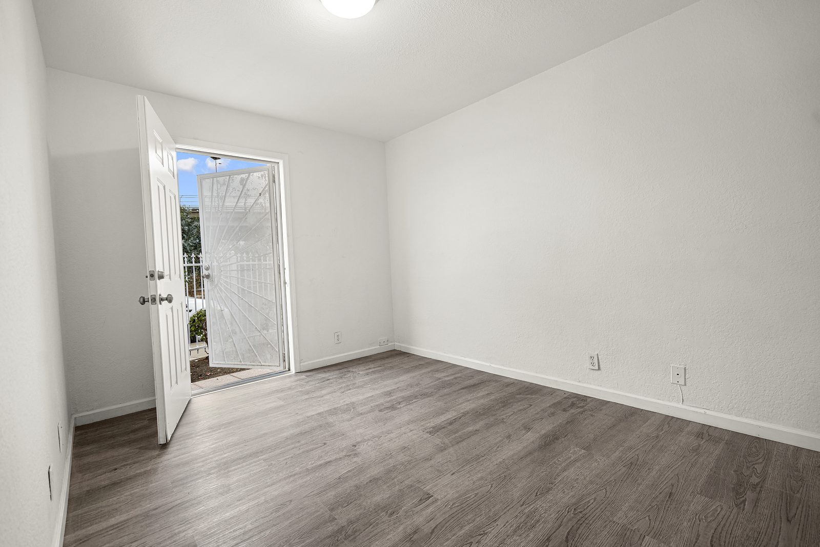 Lower unit · bedrooms