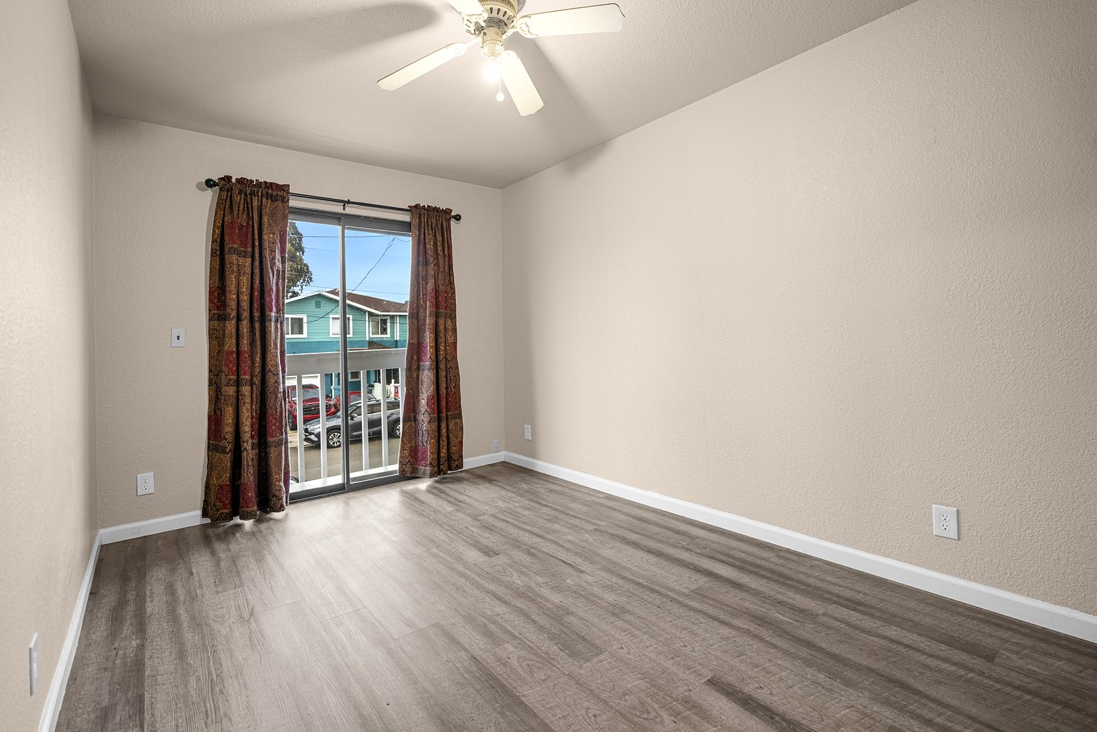 Upper unit · bedrooms 2 & 3